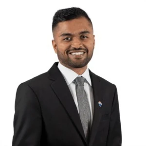 image of agent Gary Arora